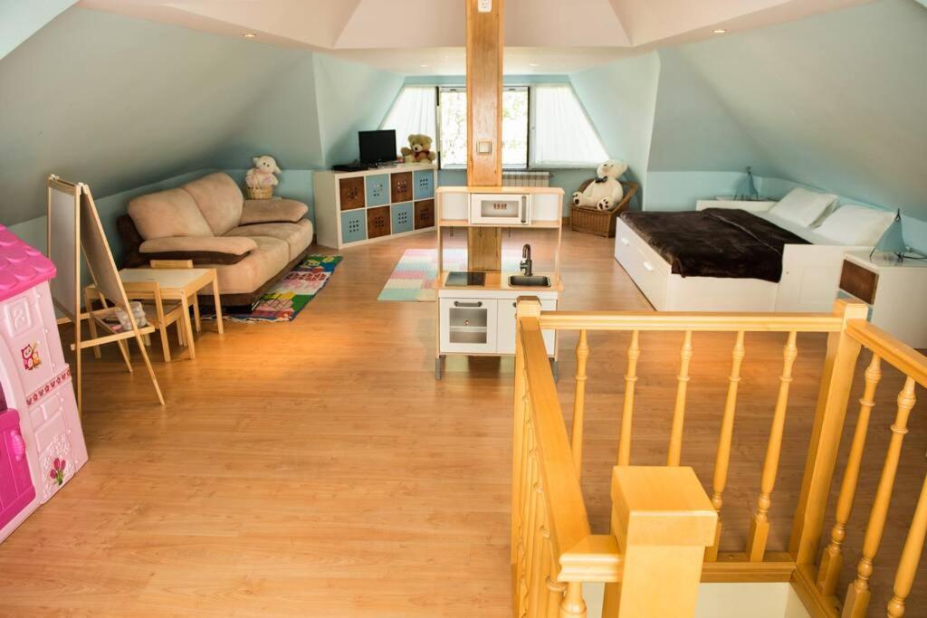 Chalet De 5 Habitaciones En La Sierra De Madrid El Olivo De Miraflores Miraflores de la Sierra Bagian luar foto